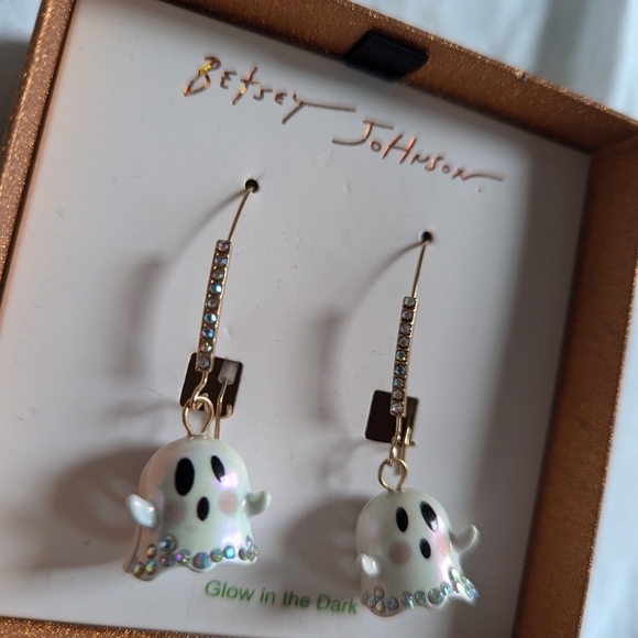 Betsy Johnson glow in the dark Ghost Earrings - Picture 4 of 5